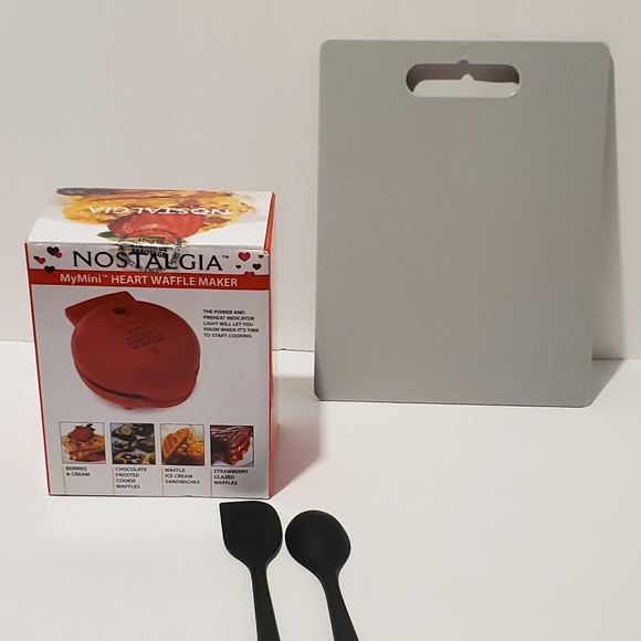 Dorm Kitchen Starter Bundle Heart Waffle Maker Silicone Utensils & Cutting Board - Picture 2 of 8